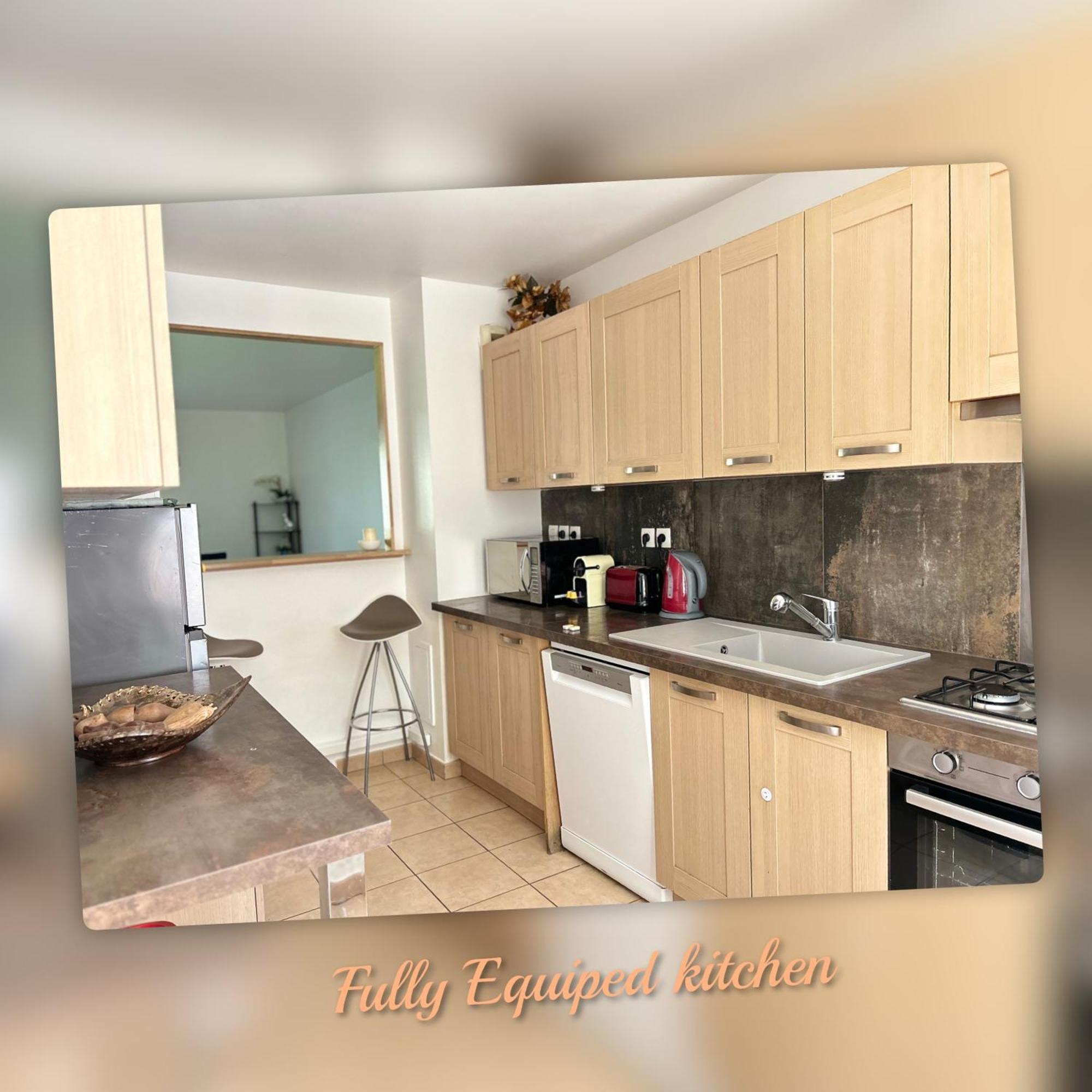 Le Duplex Chessy - 15Min From Disneyland - 2 Private Parkings - Garden - Kingsize & Queensize Bed - Supermarket Behind The House Exterior photo